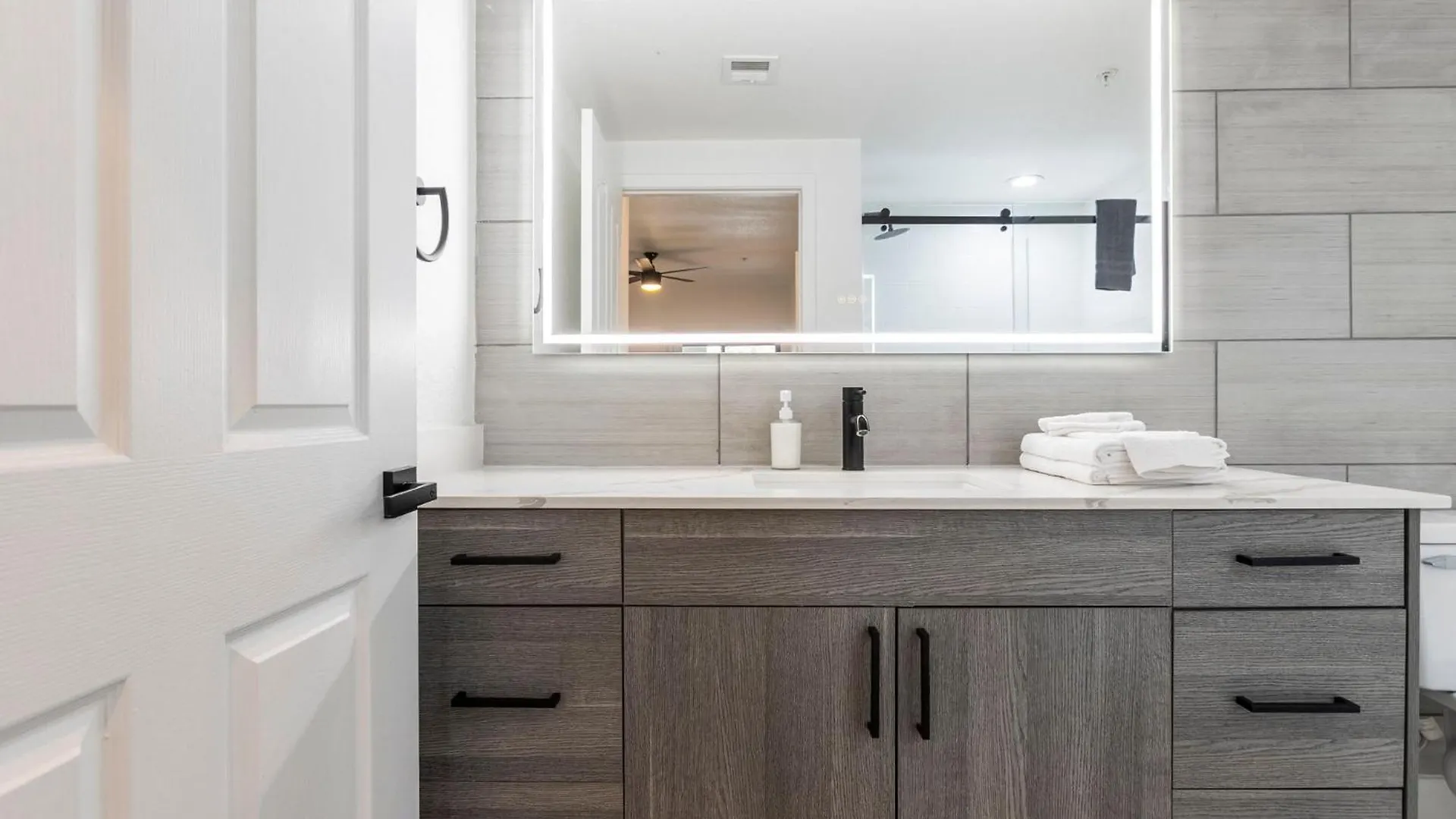 3Br Cozysuites At Kierland Commons With Pool #12 Scottsdale Apartment