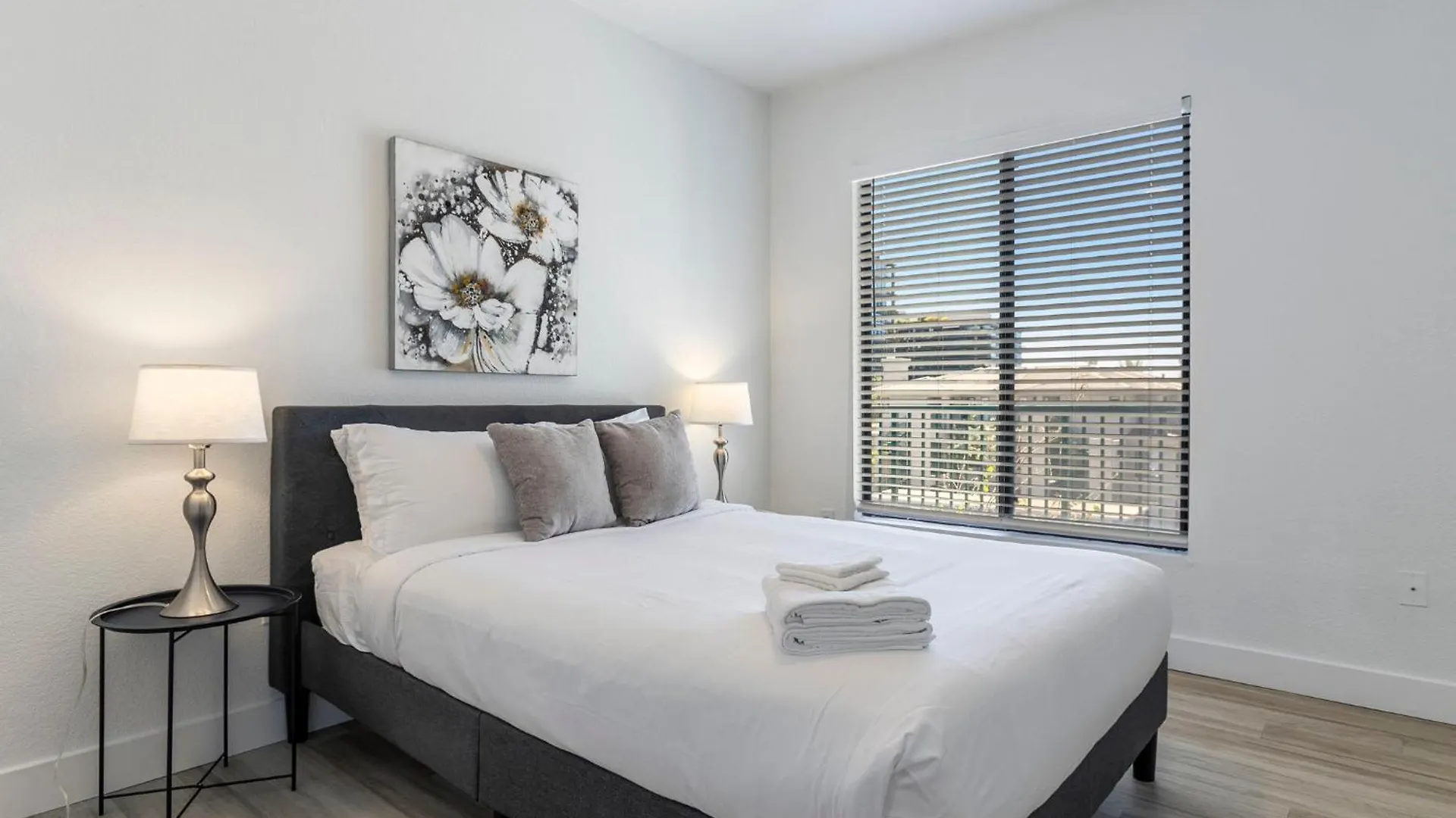 3Br Cozysuites At Kierland Commons With Pool #12 Scottsdale